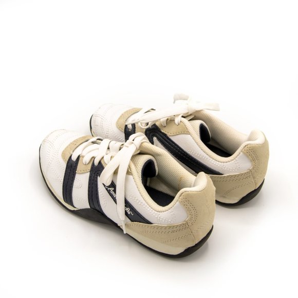 ✨✨3/$25 Girl's Oxford Style Runners Size2 - Picture 2 of 11